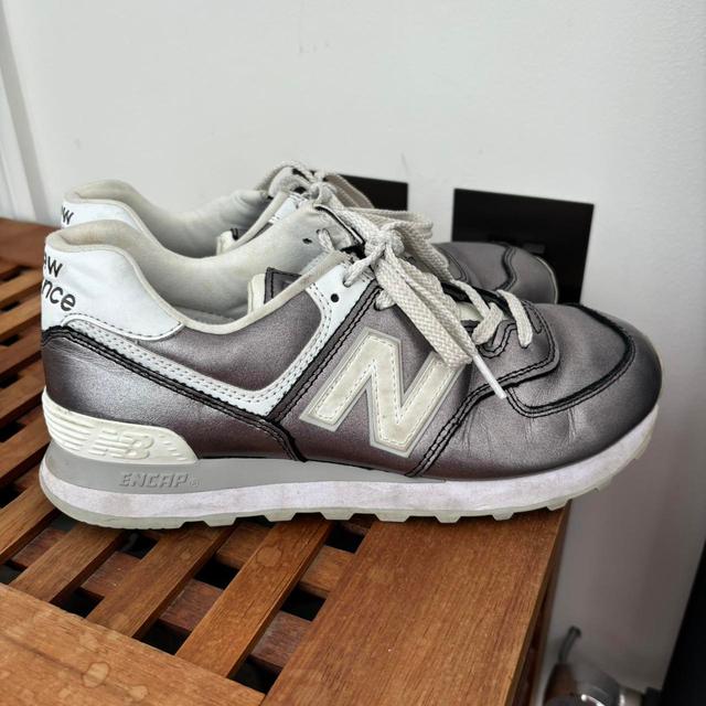 New Balance Women's Trainers - Silver/White - UK 5 on Productcaster.