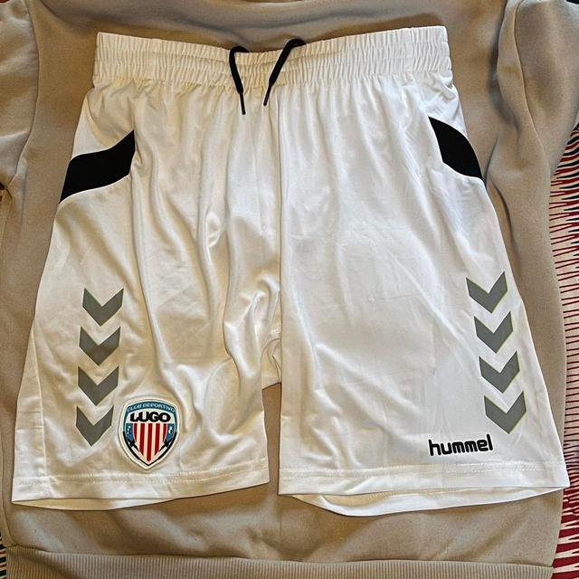 Hummel Kids' Shorts - White - 14 years on Productcaster.