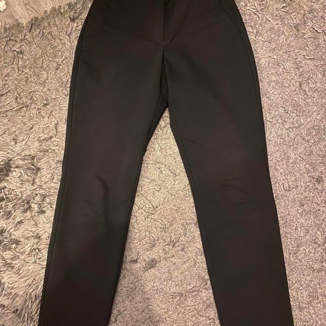 H&M Women's Trousers - Black - UK 8 on Productcaster.