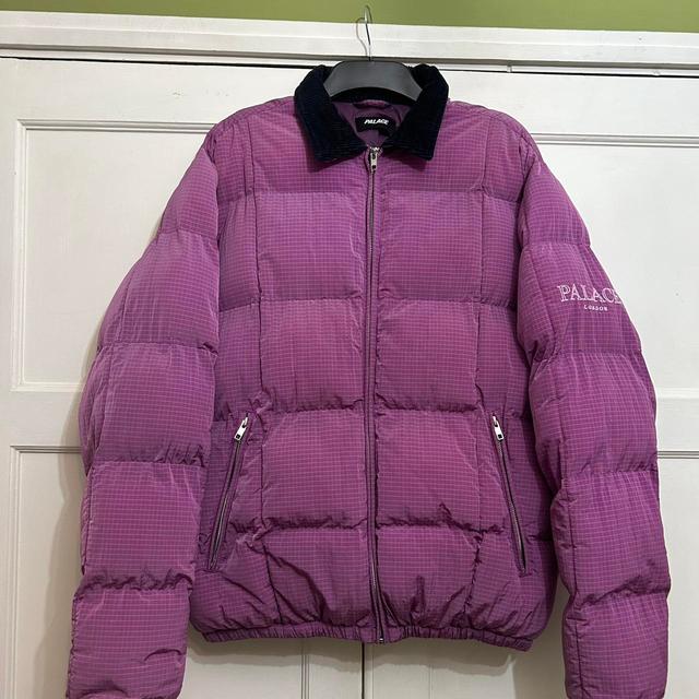 Palace Men's Puffer Jacket - Pink/Purple - M on Productcaster.