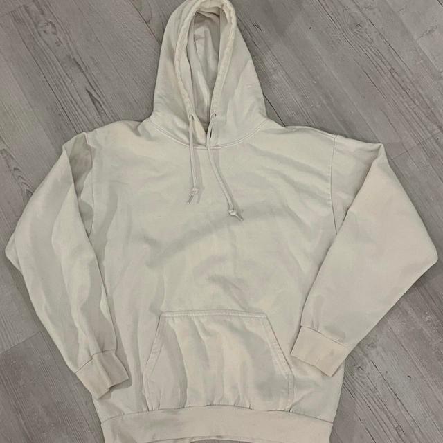 PrettyLittleThing Women's Hoodie - White - S on Productcaster.