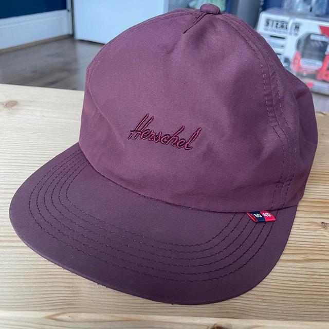 Herschel Men's Hat - Purple on Productcaster.