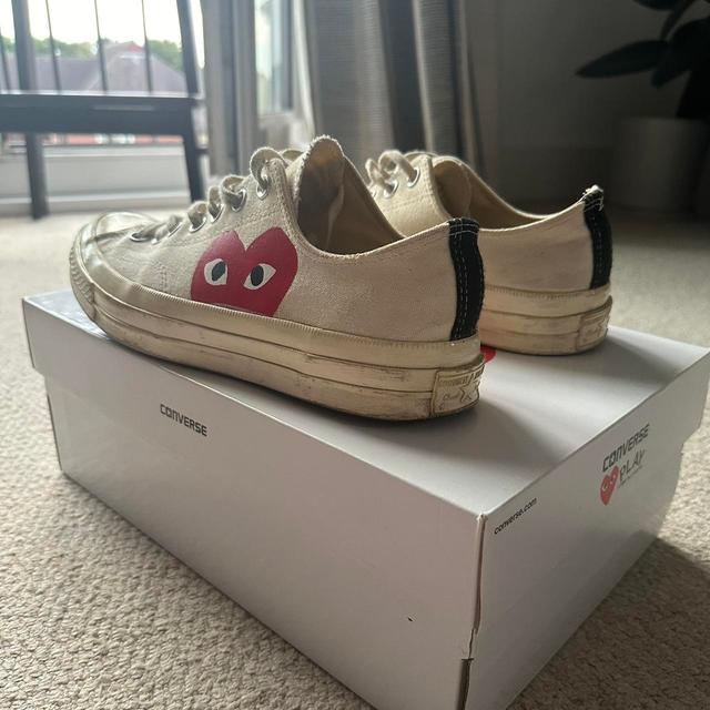 Comme des Garçons Play Men's Trainers - Cream/Red - UK 9 on Productcaster.