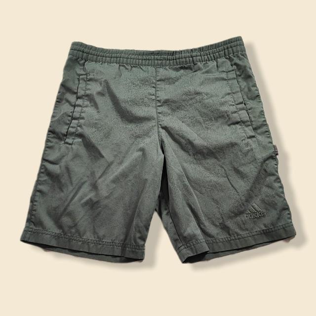 Adidas Men's Shorts - Green - 32" on Productcaster.