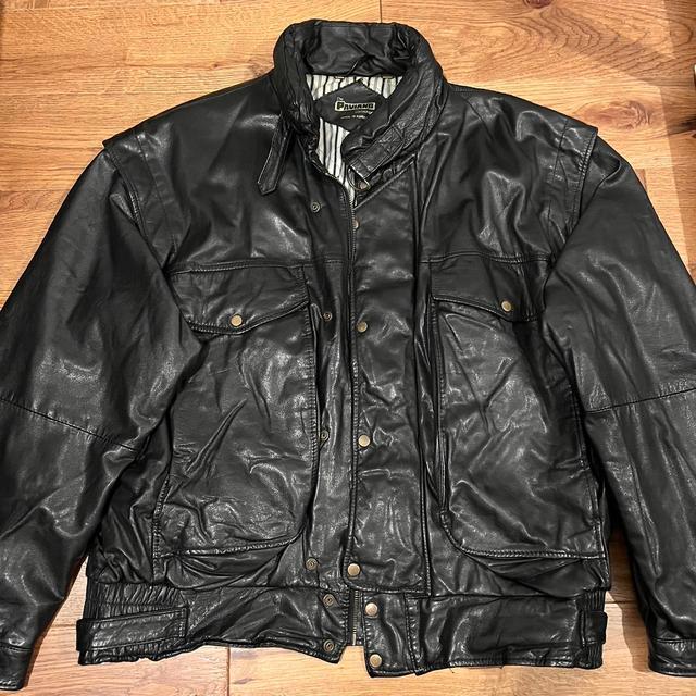 Reclaimed Vintage Men's Bomber Jacket - Black - L on Productcaster.