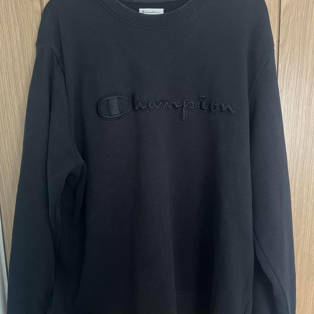 Champion Men's Sweatshirt - Black - L on Productcaster.