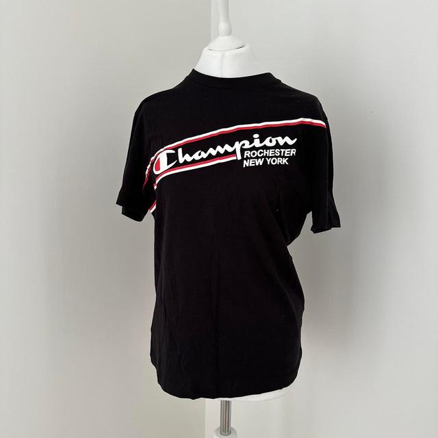 Champion Men's T-shirt - Black - M on Productcaster.