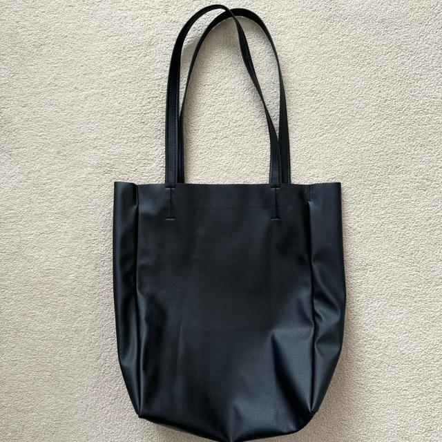 Source Unknown Women's Tote bags - Black on Productcaster.