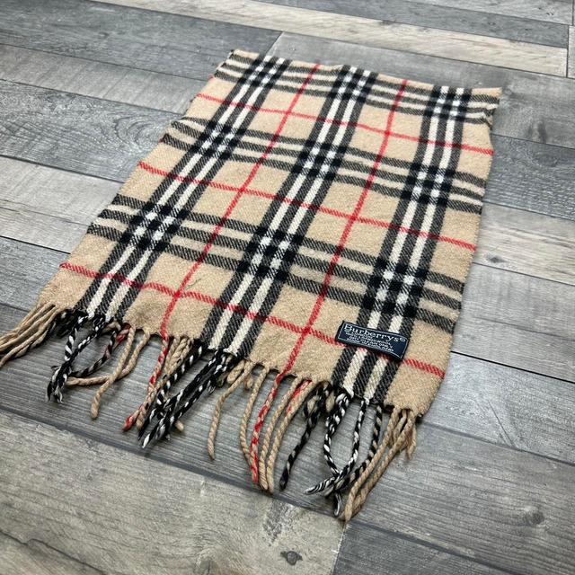 Burberry Women's Scarf - Cream on Productcaster.