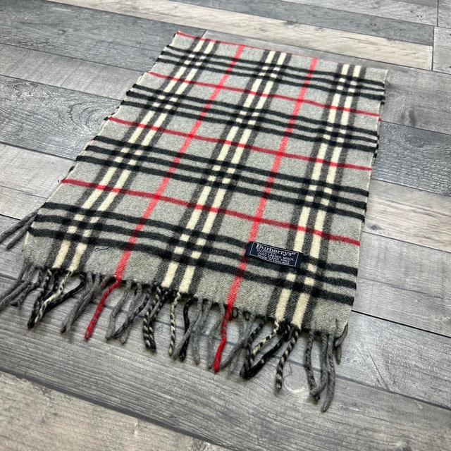 Burberry Women's Scarf - Grey on Productcaster.