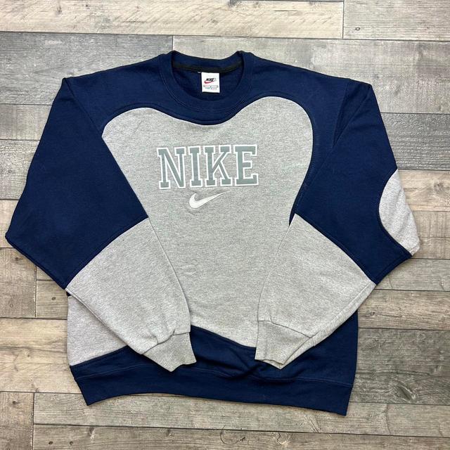 Nike Men's Sweatshirt - White/Grey - L on Productcaster.