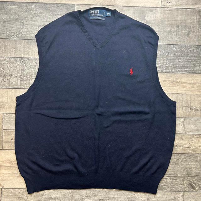 Ralph Lauren Men's Vest - Red/Navy - L on Productcaster.