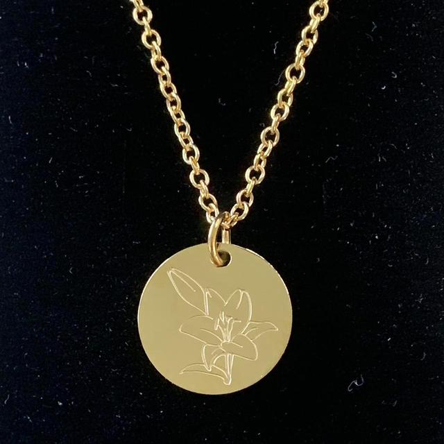 Women's Necklace - Gold on Productcaster.