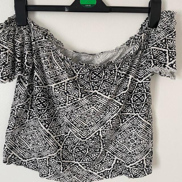 Primark Women's Crop top - Black/Multi - M on Productcaster.