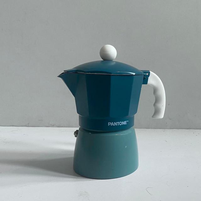 Home appliance - Blue/Green on Productcaster.