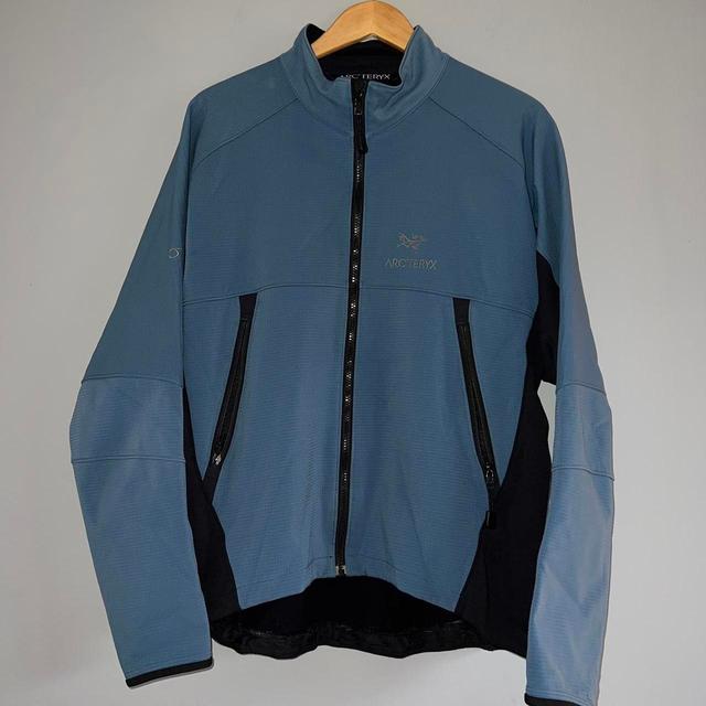 Arc'teryx Men's Jacket - Blue - L on Productcaster.