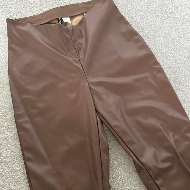 H&M Women's Trousers - Brown - UK 8 on Productcaster.