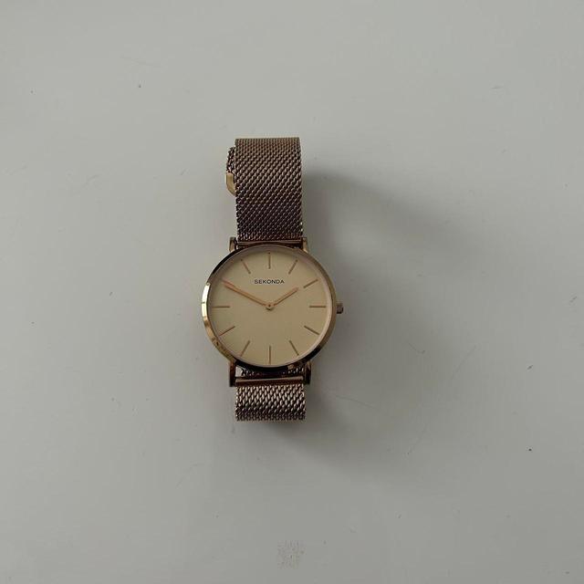 Sekonda Women's Analogue Watch - Gold on Productcaster.