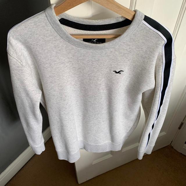 Hollister Co. Men's Jumper - Grey - XS on Productcaster.