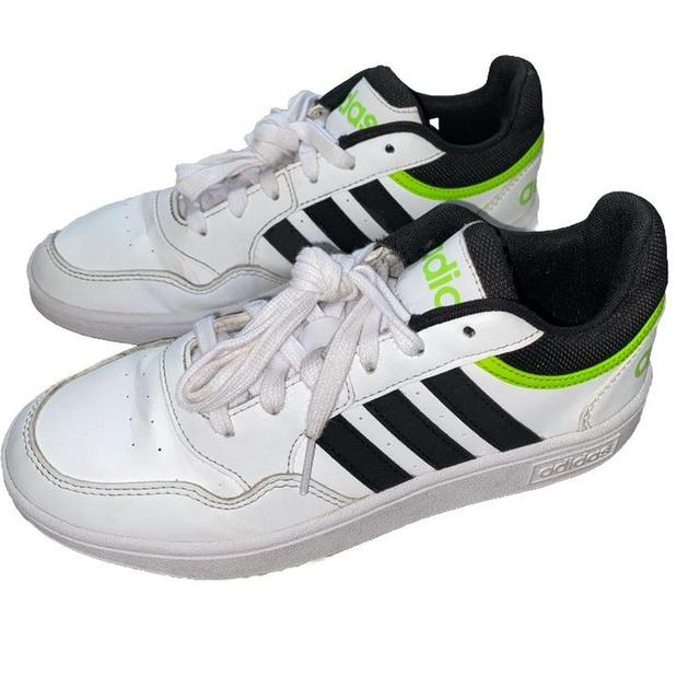 Adidas Women's Trainers - White/Black - UK 4 on Productcaster.