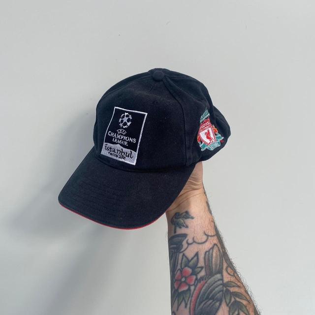 Vintage Men's Caps - Black on Productcaster.