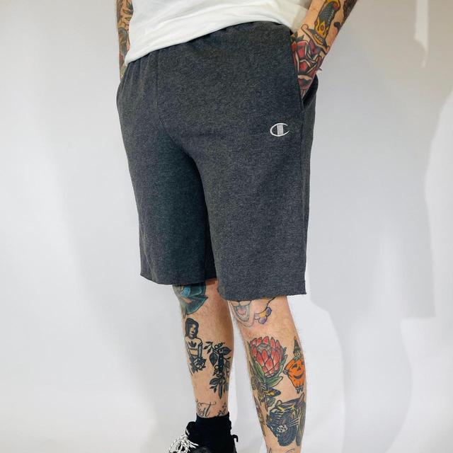 Champion Men's Shorts - Grey - M on Productcaster.