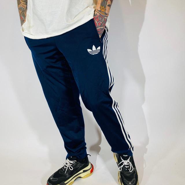 Adidas Originals Men's Trousers - Navy - S on Productcaster.