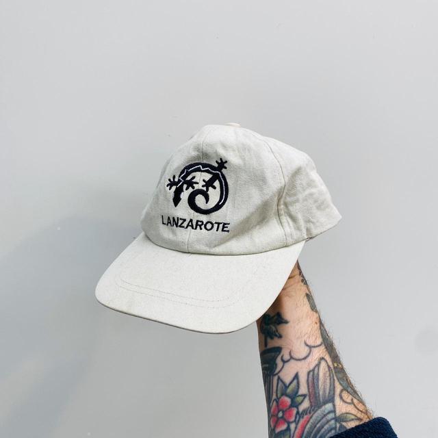 Vintage Men's Caps - Cream on Productcaster.