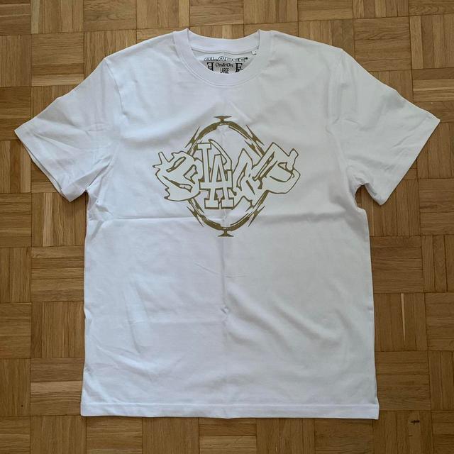 Men's T-shirt - White - L on Productcaster.