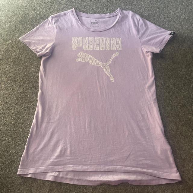 Puma Women's T-shirt - Purple - XS on Productcaster.