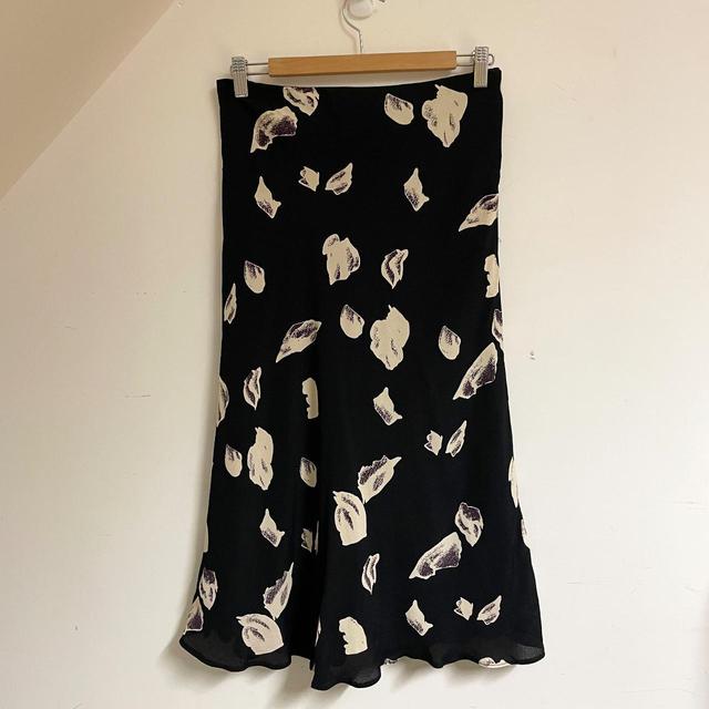 Preloved Women's Midi Skirt - Black - One size on Productcaster.