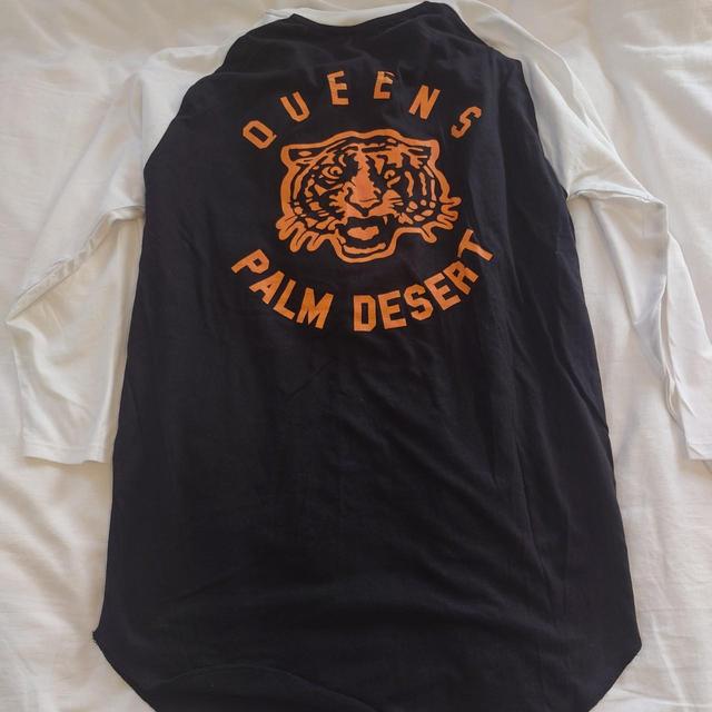 Vintage Men's T-shirt - Black/Orange - S on Productcaster.