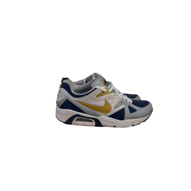 Nike Men's Trainers - White - UK 9 on Productcaster.