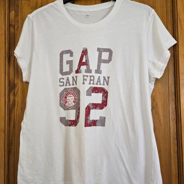 Gap Women's T-shirt - White/Pink - L on Productcaster.