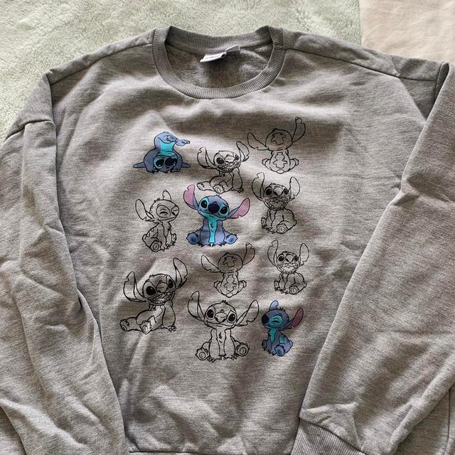 Disney Women's Jumper - Grey - M on Productcaster.