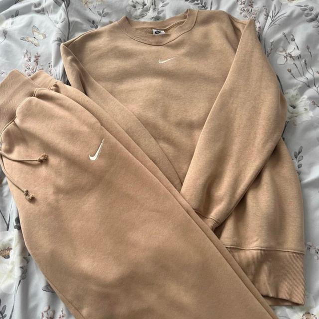 Nike Women's Sweatshirt - Tan - XS on Productcaster.