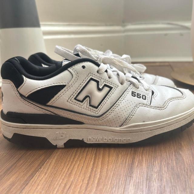 New Balance Women's Trainers - White/Black - UK 5 on Productcaster.