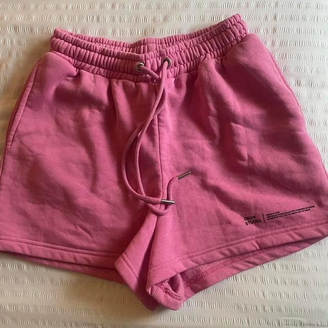 Boohoo Women's Shorts - Pink - S on Productcaster.