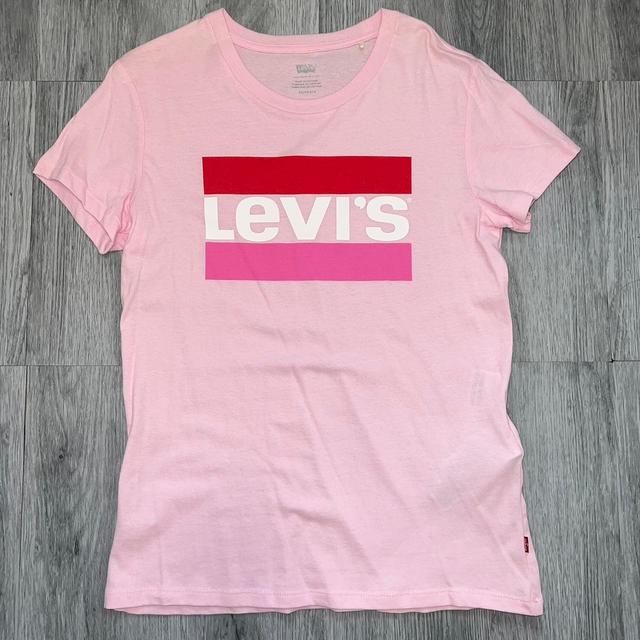 Levi's Women's T-shirt - Pink - 6 on Productcaster.