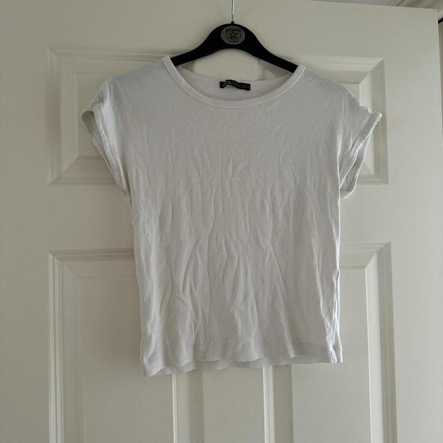 Zara Women's Crop top - White - M on Productcaster.