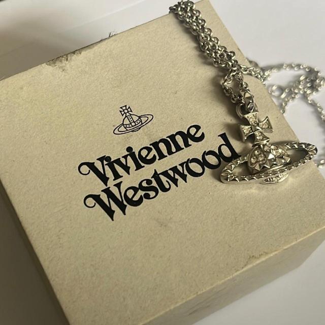 Vivienne Westwood Men's Jewellery - Silver/Grey on Productcaster.