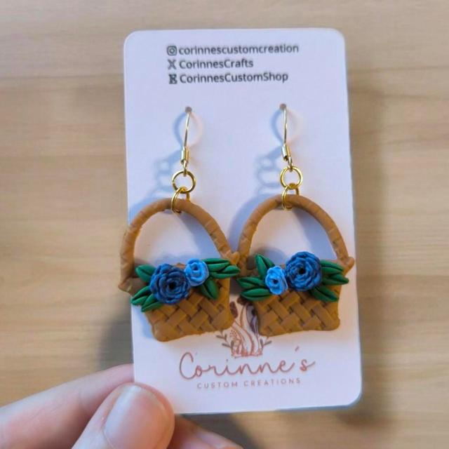 Vintage Women's Earrings - Tan/Blue on Productcaster.