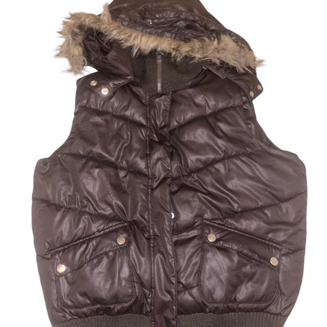 Cherokee Women's Gilet - Brown - UK 14 on Productcaster.