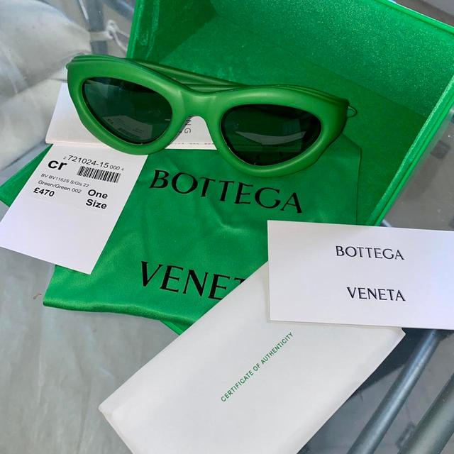 Bottega Veneta Women's Round Sunglasses - Green on Productcaster.