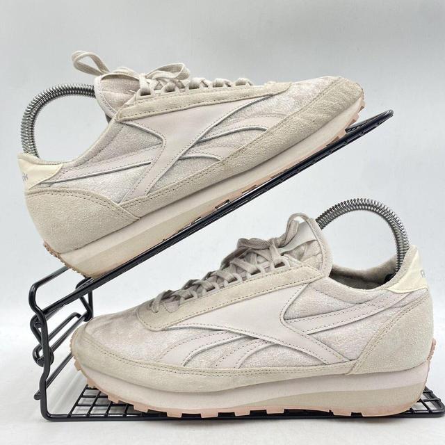 Reebok Women's Trainers - Cream - UK 4 on Productcaster.