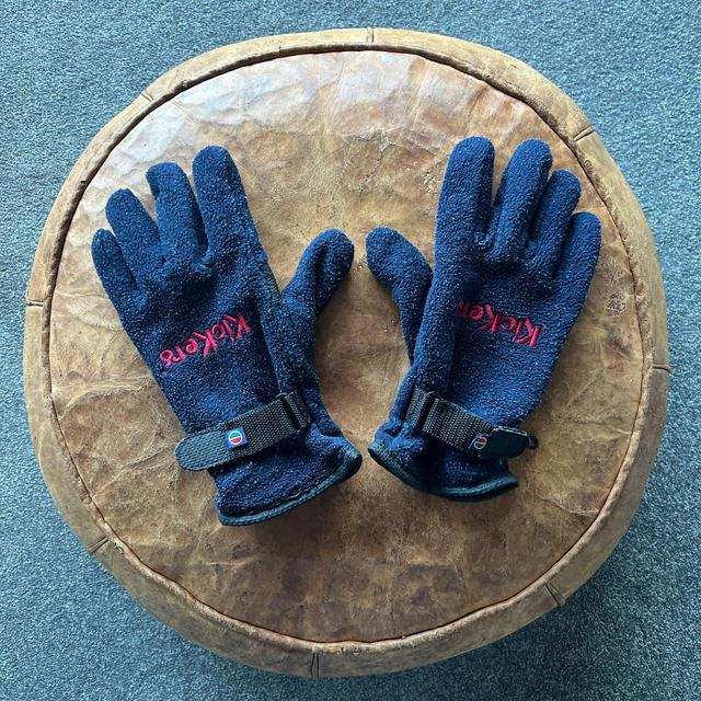 Kickers Men's Gloves - Navy/Black on Productcaster.