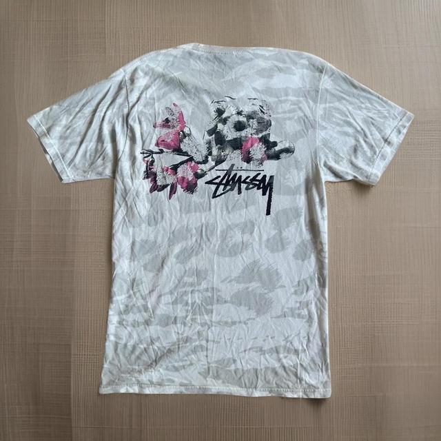 Stüssy Men's T-shirt - White - M on Productcaster.