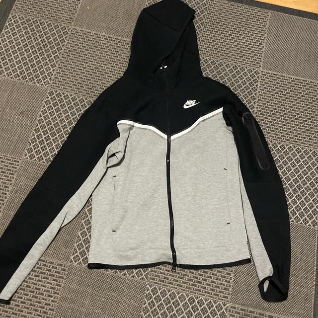 Nike Men's Hoodie - Black/Grey - XS on Productcaster.