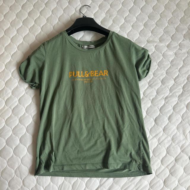 Pull&Bear Women's T-shirt - Green - M on Productcaster.