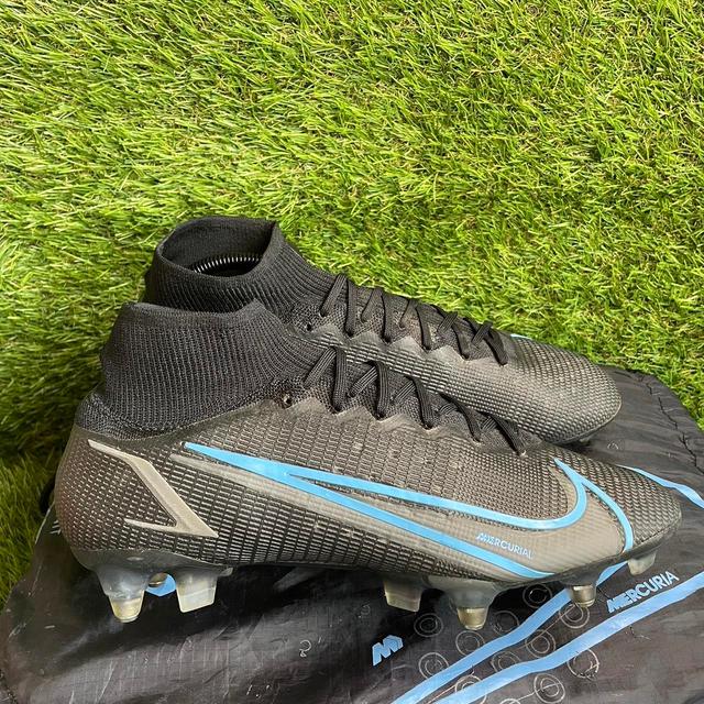 Nike Men's Boots - Black/Blue - UK 8.5 on Productcaster.